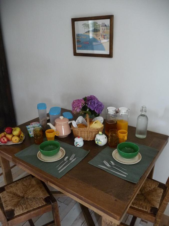 Bretagne Chambre D'Hotes Suite 53M2 Et Caravane Vintage Avec Cuisine Et Salle De Bains Privees Brittany B&B 53M2 Suite And Vintage Caravan Glamping With Private Kitchen And Bathroom Pleumeur-Gautier Eksteriør bilde